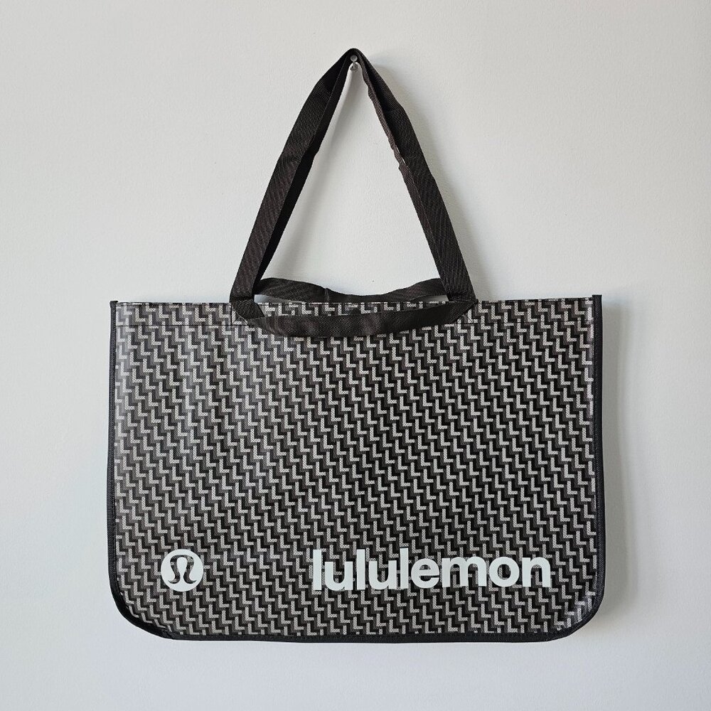 New LULULEMON Brown Geo Pattern Reusable Shopping Lunch Bag XL